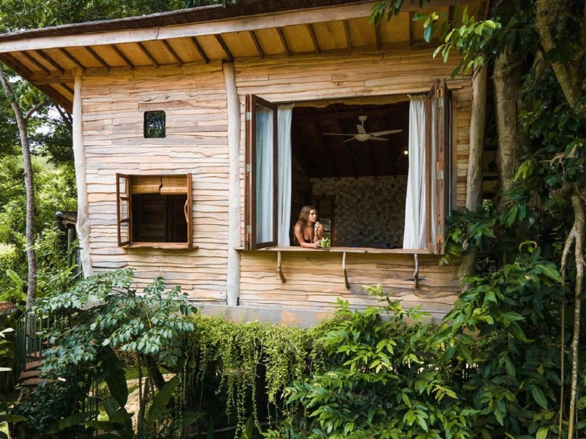 울루와뚜 Roots Tree House 빌라 외부 사진