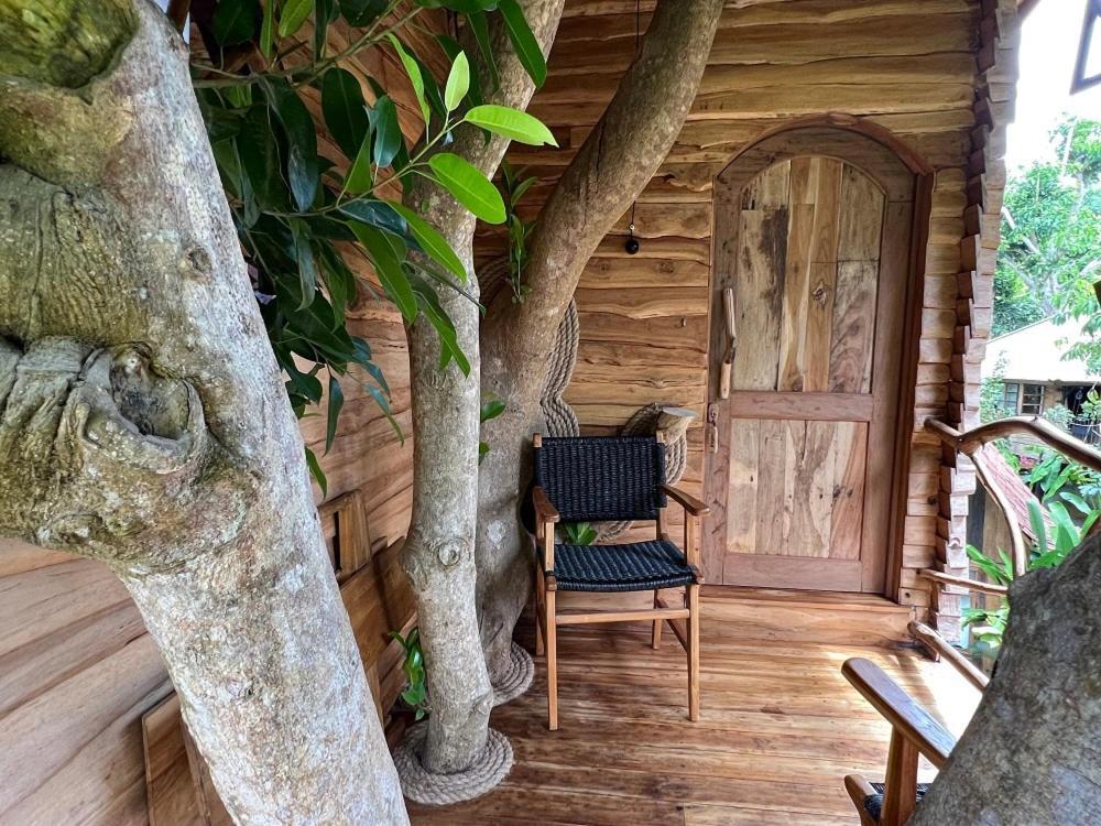울루와뚜 Roots Tree House 빌라 객실 사진