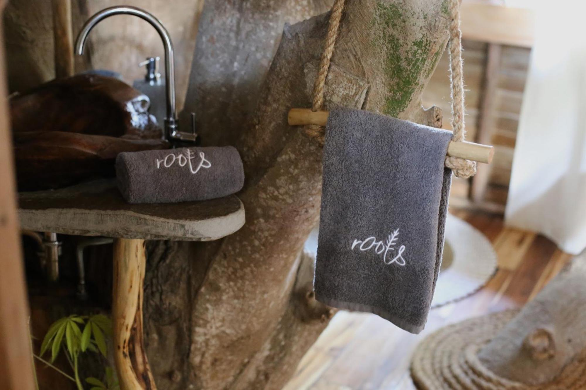 울루와뚜 Roots Tree House 빌라 객실 사진